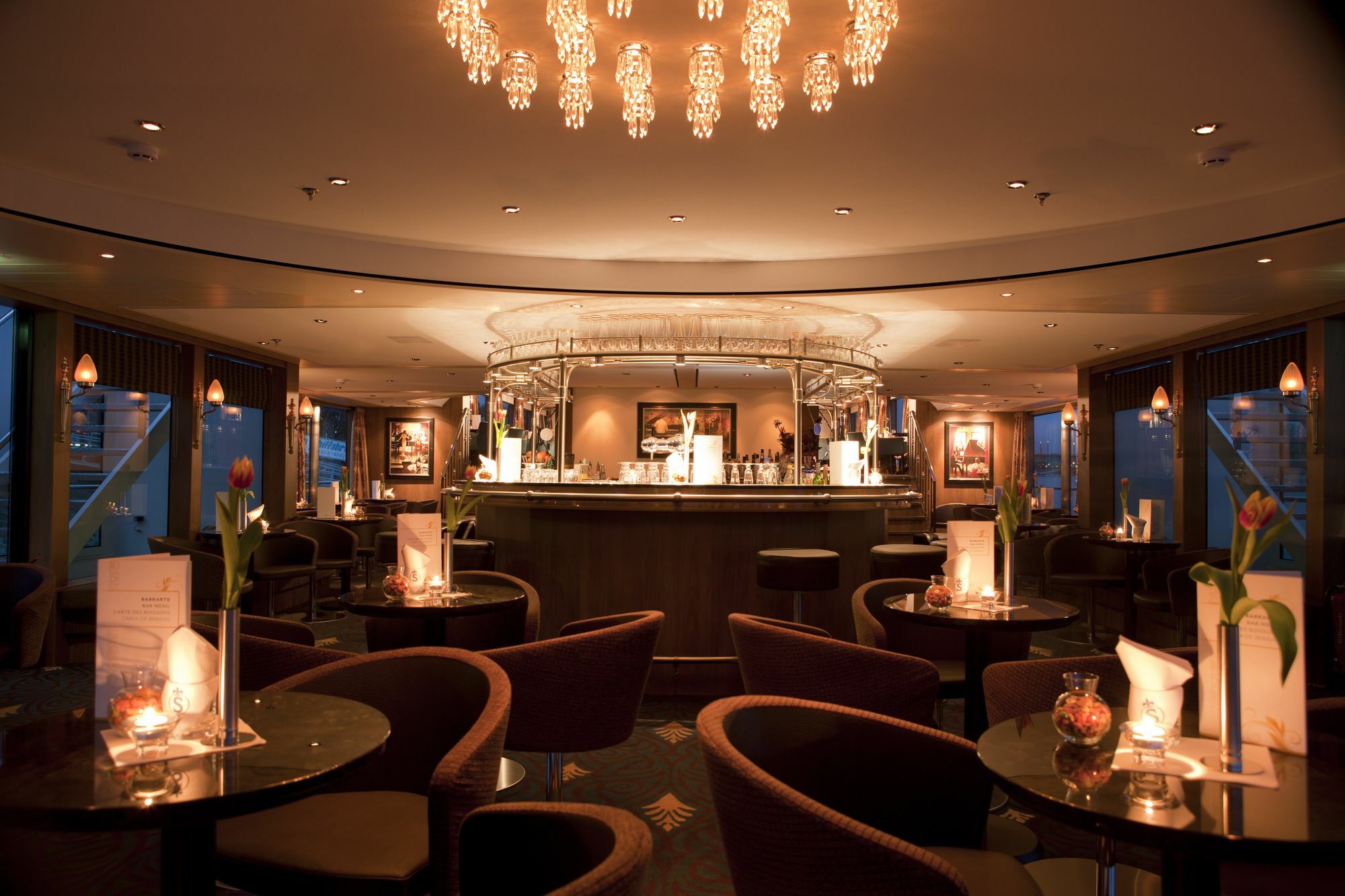Crossgates Hotelship 4 Star - Altstadt - Hotel 3*